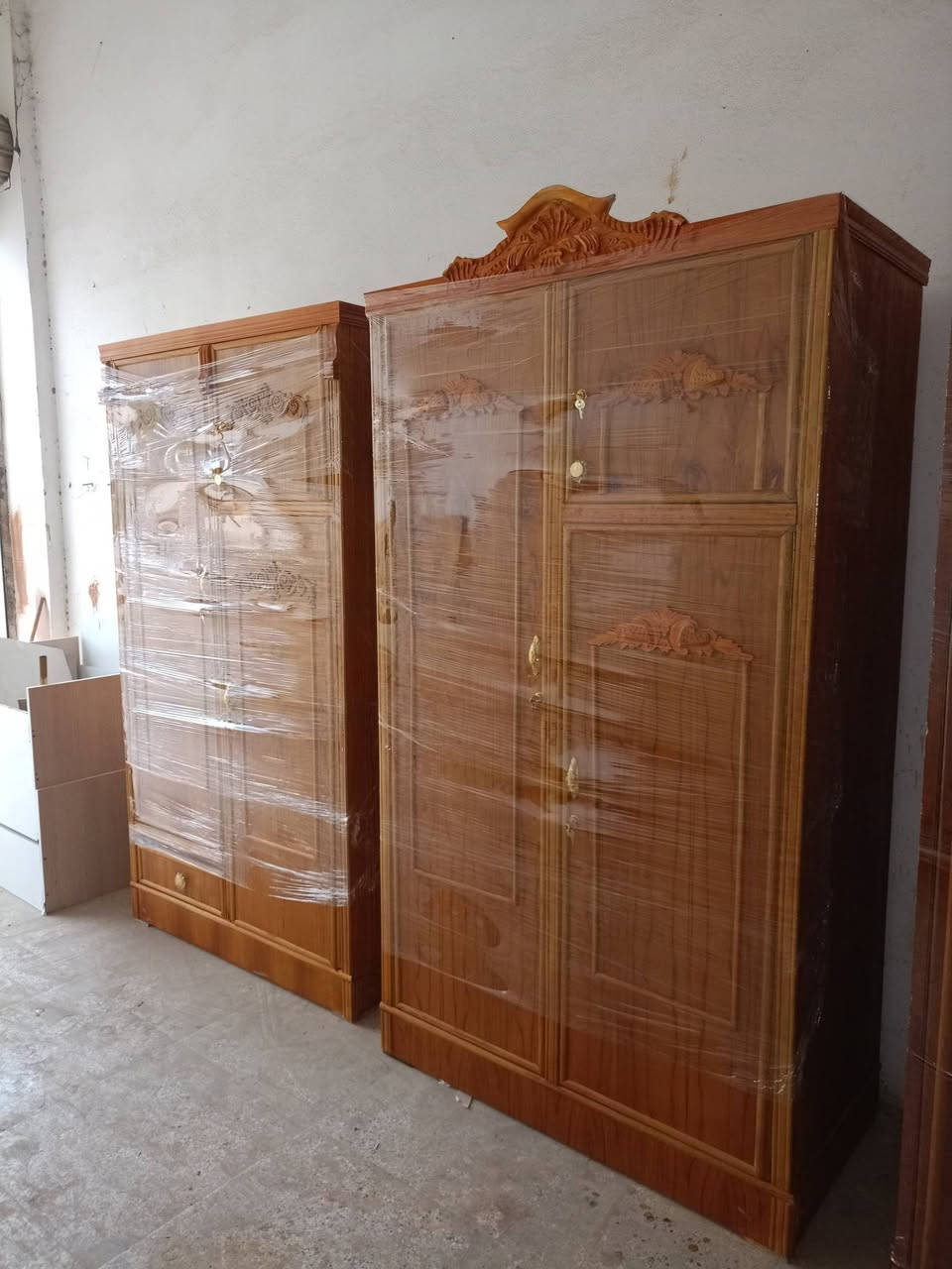 كناتير جديد اسعار ثابتة جملة مفرد
كنتور ابو ل 2 باب جديد السعر 150 الف 
كنتور ابو ل 3 باب جديد السعر 225 الف 
كنتور ابو ل 4 باب جديد السعر 275 الف 
رقم الهاتف ***********
