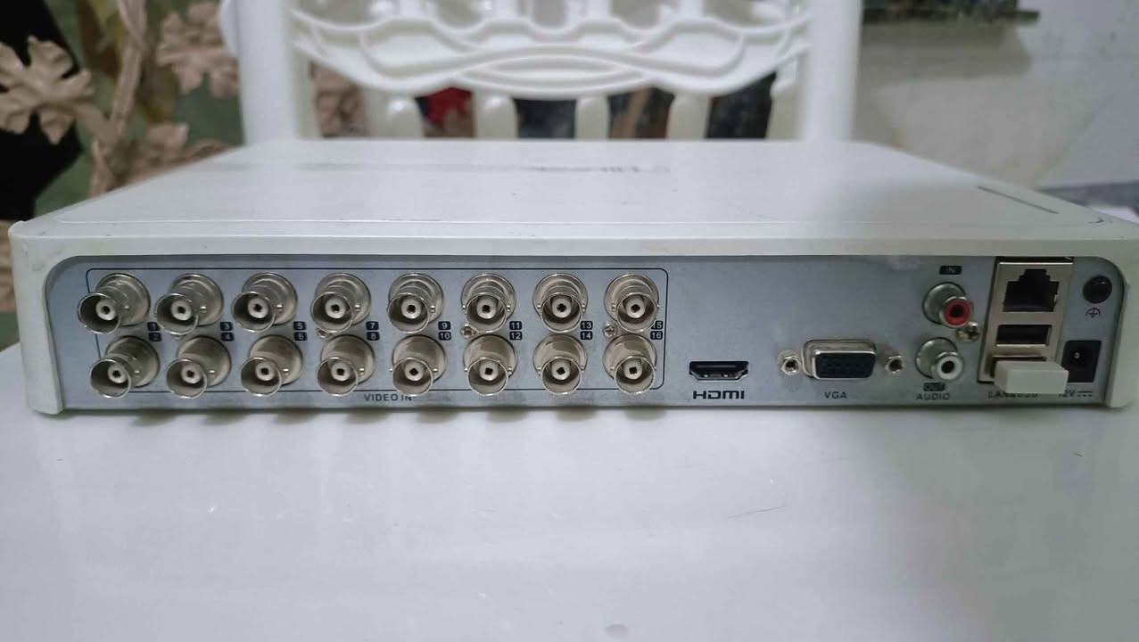 جهاز كاميرات xvr_ يعني يشغلك انلوك و كاميرات ip الجهاز يشغل 2 ميغا اصلي ويدعم تشغيل 5 ميغا ايضا قفله 85 الف مكاني الامين الثانية *********** وتساب بغداد, العراق
