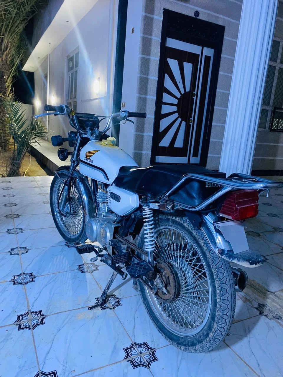 اربع كير تايكر 2020 دراجه حلوه مكينه خرسه تخبل نقوصات بسيطه بدراجه  السعر 300 وبيها مجال بسيط للشراي بس بدون كسران اتصل ودلل ***********
