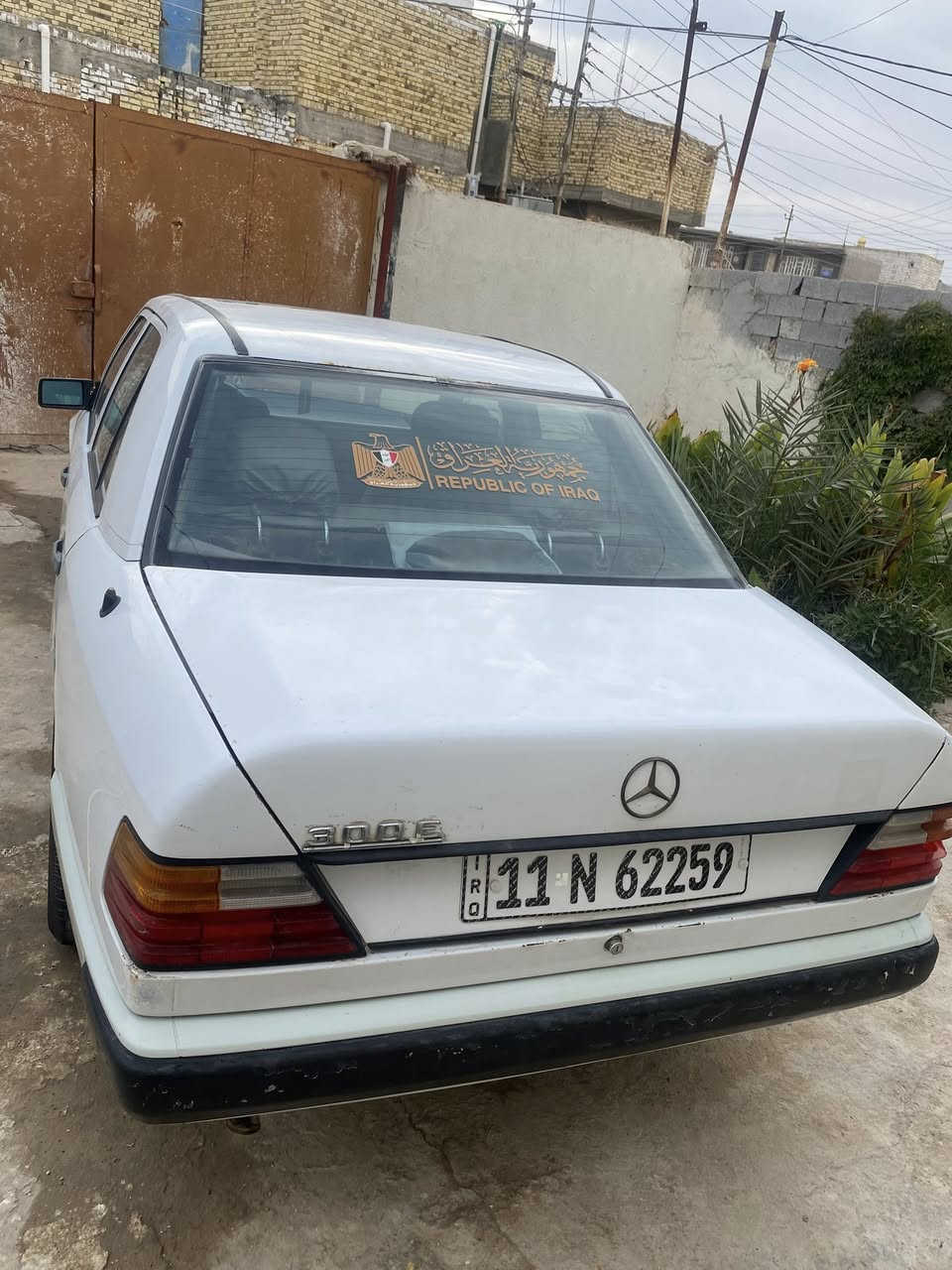 مارسيدس دب للبيع
رقم بغداد دولي بسمي

محررك وكير خراطيم مكفولات

 لاتنقيص ولا تبخير

موديل ١٩٩١ اصل

كهربائيات كله شغاله 

كيلو متر رون كيج بانزين كيج حماوه

بك لايت اشاير

حداديه كله جديده امامي وخلفي تايرات جدد

اريل مع المسجل 

جاهزه من كلشي

مكاني ناصريه قضاء الرفاعي 

السعر ٥٧ بي مجال

***********

***********
