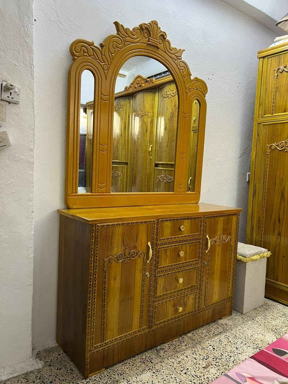 السلام عليكم
غرفه للبيع مع الدوشك الغرفه مصار اقل من شهر اخذته نضافه 100/100والمندر وياهه للبيع كلهم يصير سعرهن 850وبيها مجال


**إذا كنت صاحب هذا الإعلان وتريد حذفه لأي سبب، رجاءا أرسل رسالة إلى الدعم الفني**