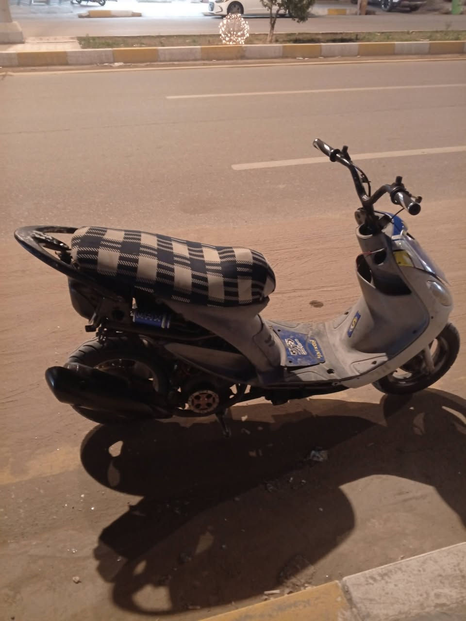 ماكس منغولي بوشه خمسين بلاد مفتوح بيه رنكات فقط مكاني ناصريه مركز صخيين قرب جامعه ذي قار*********** السعر 350
