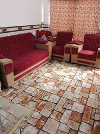 تخم عدد 2 نضيفات سعر الواحد 200 وبي مجال اي ستفسار خاص او ع هذا الرقم ...