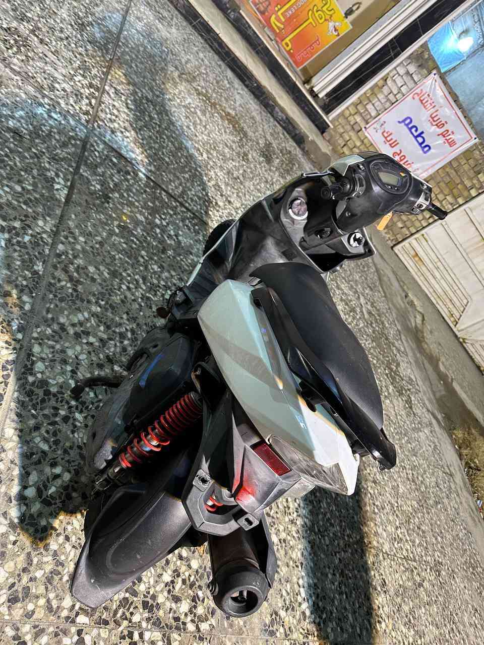 السلام عليكم دراجه ثعلب جي تي ار 140 لبيع مكينه  صدر امامي خلفي جديد شلعه ومعدل تشك الكاع دراجه اي نقص مابيهه وين متريد افحص مكاني بغداد البياع ***********
