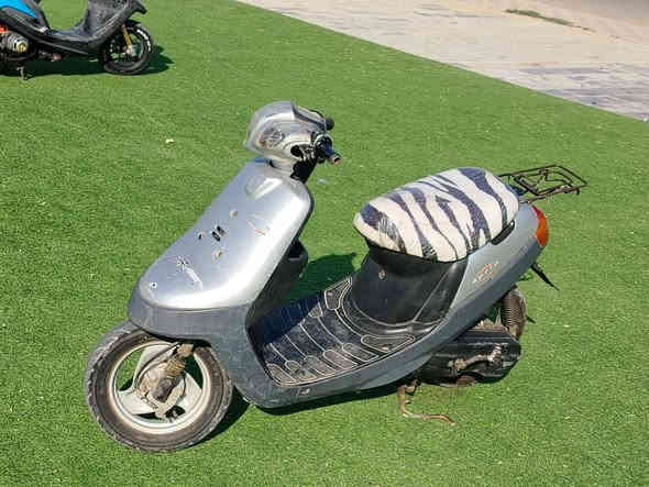 دراجه ساسوكي بطه لبيع دراجه جاهزه مفتوحه مره وحده مبدل بوشه وبستم سعر سعر 250. ***********
