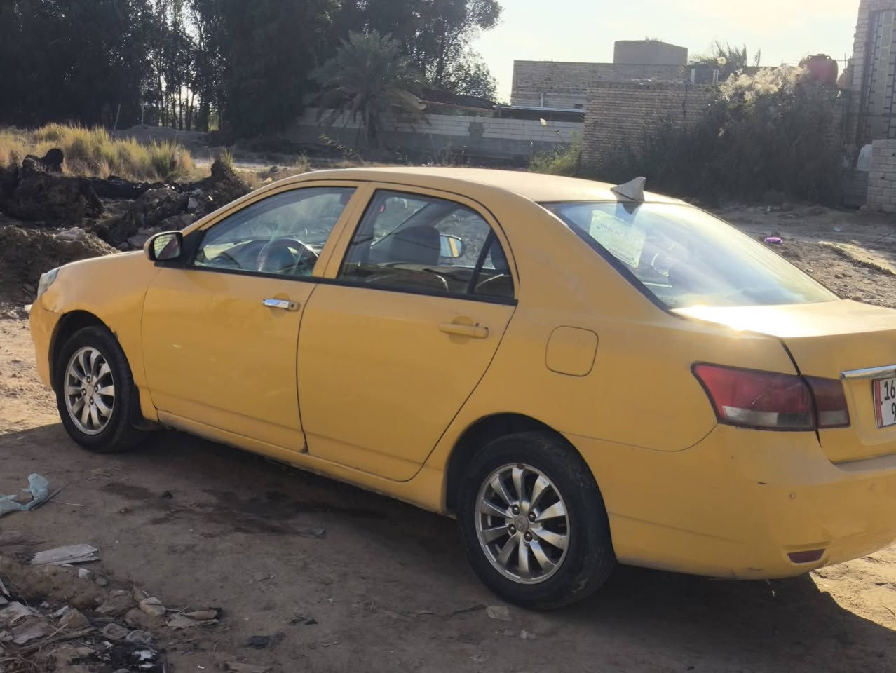 سلام عليكم بيوايدي g3  مديل 2013 كير عادي بصمه
مكفوله ماعده خياس جوه بدوسه رقمه نكليزي سنويه ل28. مصفره هيئه وغرامات بسمي السياره كشنات جلد سياره نضيفه مامتعوبه حداديه 75/100 مكانه ديوانيه مركز سعره 50وبيه مجال ‏‪0783 891 3458‬‏
