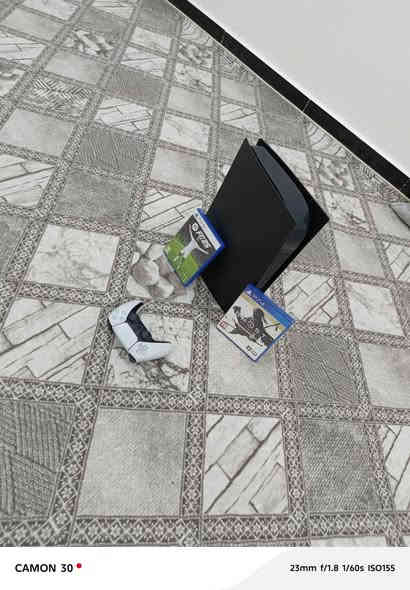 بلي فايف مع جوستك أصلي. 
مع قرص فيفا 25 قفل 490
مكاني بصره *********** البصرة
