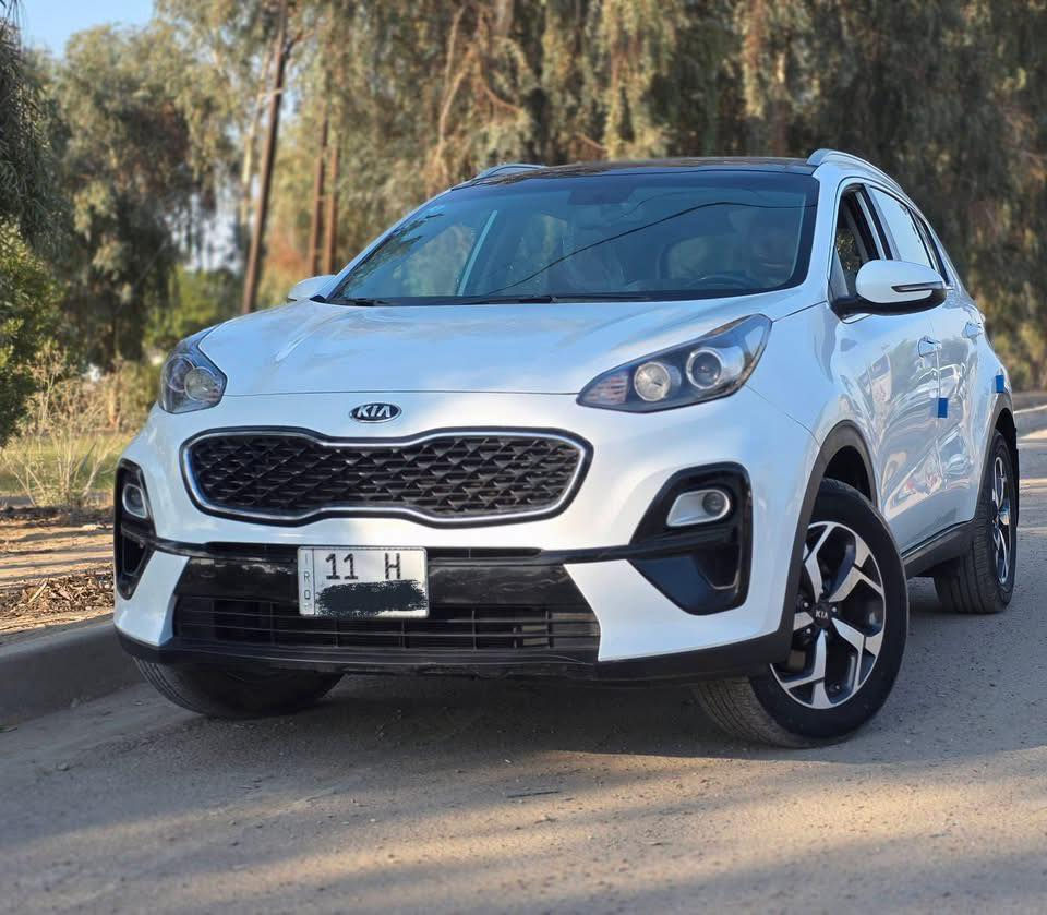 سلام عليكم كيا سبورتج 2019 خليجي شكل 20 
مكفولة كفالة عامة من كلشي عدى بارد رصعة بكاد الاصبع كير محرك مكفولات وبدون فتح رقم بغداد 
موصفات بنوراما سويج حساسات مود درايف 
نزول منحدرات بلوجكتر تبريد قطعتين 
السعر 194 بيها مجال بسيط جداً مكانها بغداد  
للتواصل ***********
