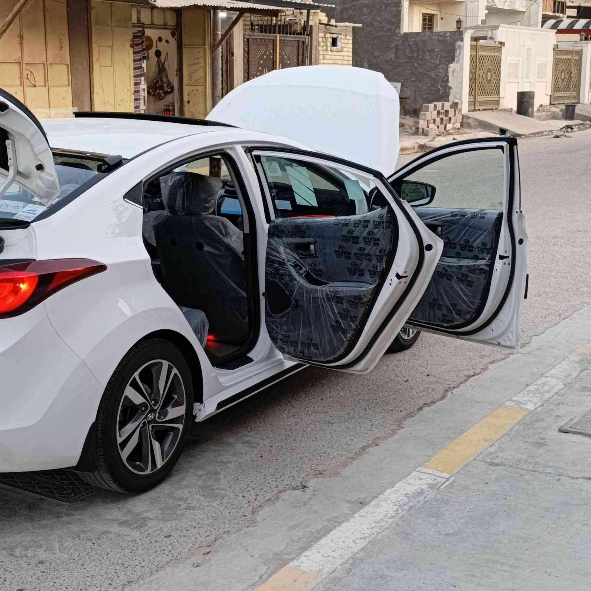 السلام عليكم
للبيع النترا 2014 فول مواصفات واحد على واحد فئة GLS بصمة ابواب بصمة تشغيل فتحه تحكم ستيرن اشارة بل مري امري شفط مكفوله كفاله عامه من كلشي مكان السياره الفلوجه
السعر 140 وبيها مجال 

استفسار الاتصال ع الارقام *********** /***********

ملاحضه اني مكلف بل نشر اي استفسار اتصل بصاحب السياره ارقامه موجوده
