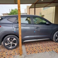 من رخصت الادمن توسان مراوس    ب(سورنتو وارد كلين حسب القناعه من موديل ...