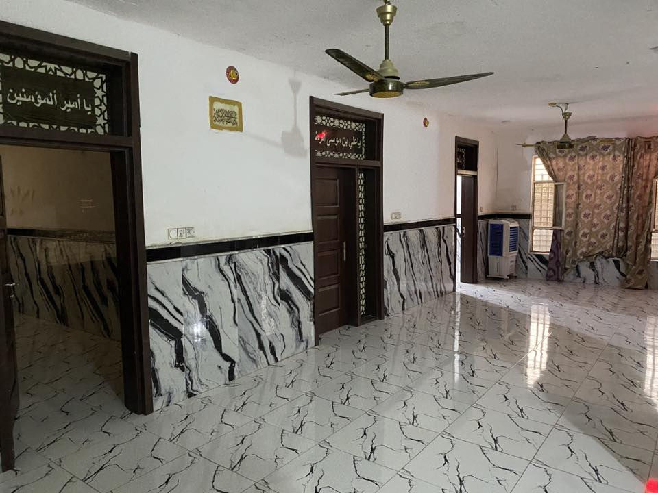 #مكلف بلنشر

ارض للبيع مع دار سكن العنوان  شافعيه نزلت الغتاره فرع حي الامام عليبيت سيد راىد سابقاً 
خدمامت كلها متوفره ماء اساله ابي بل باب كهرباء مولده شارع انترنيت مدارس قريب على سوق الشافعيه اي استفسار مراجعه رقم صاحب الارض

‭٠٧٨٣ ٨٣٨ ٦٨٤٣‬
