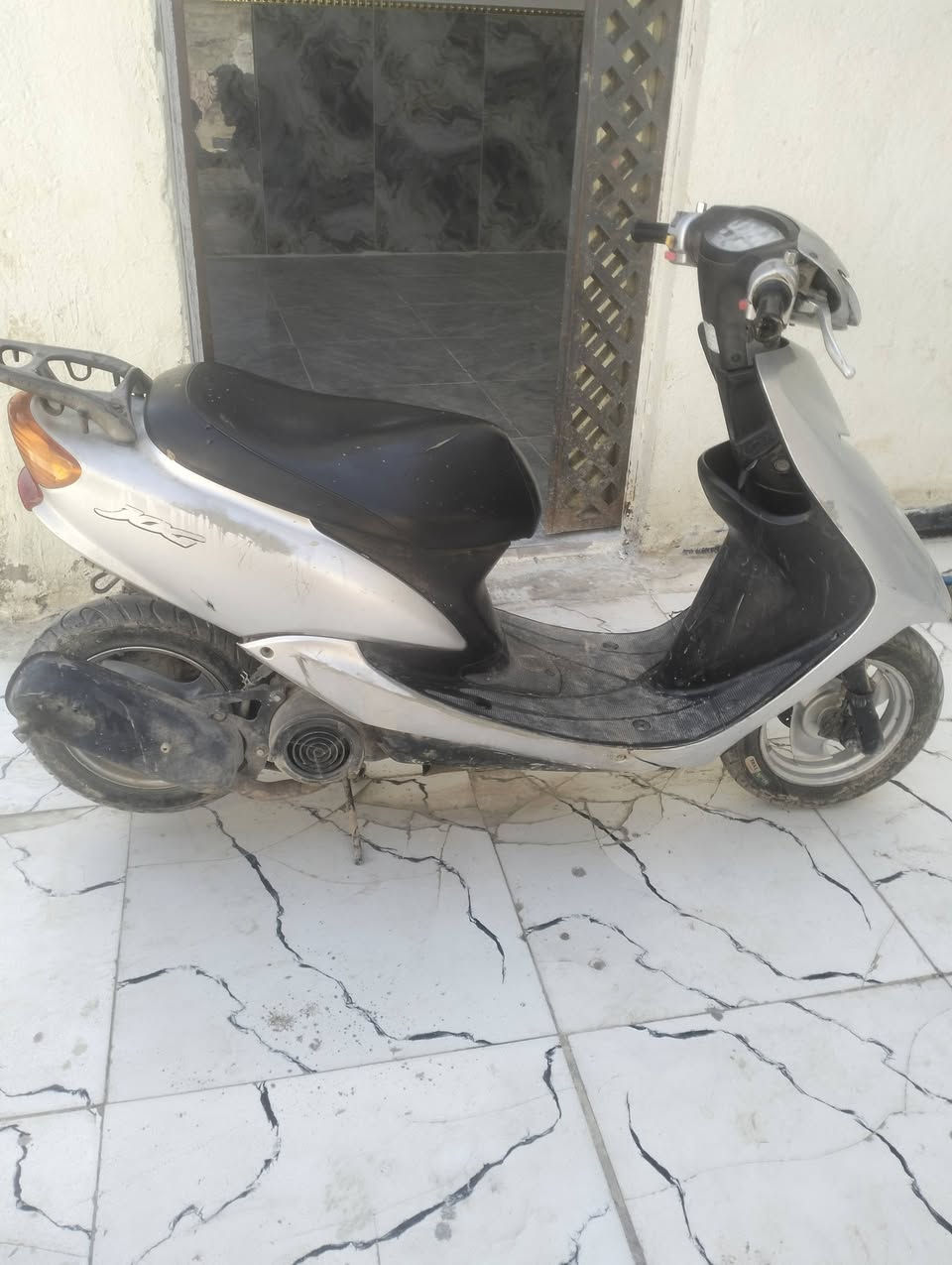 سلام عليكم  دراجه عسفوريه لمحرك ما مفتوح ودراجه خوش دراجه سعر 250
وبيها مجال لعنوان ناصريه مركز  ***********
