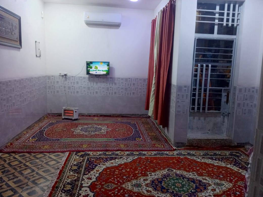 السلام عليكم دار للبيع 200 متر طابق واحد بغداد الكمالية بستان علي كمال  عل شارع شارع بيت مراد بل بداية بناء جديد ***********
