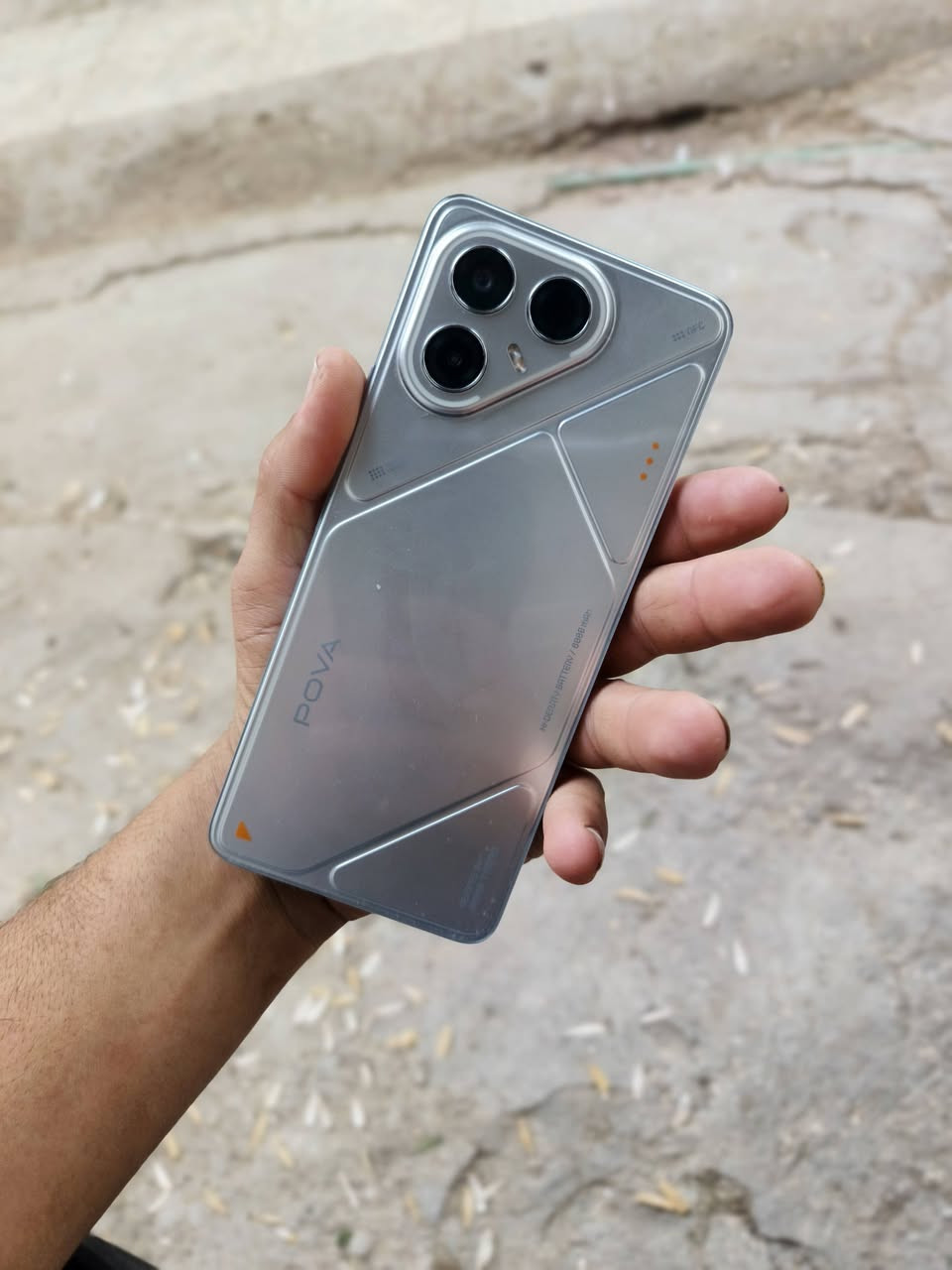 سلام عليكم تكنو بوڤا 7 /5جي 

ذاكرة 256 رام 8+8 نضافة 97/100 

ببجي 90 فريم بطارية 6000  شحن 70 واط 

صوت ستيريو شاشة 144 بصمة جانبية جهاز مكفول 

ملحقات فقط كفر وكارتون جهاز استخدام أقل الشهر 

سعره 265 وبي مجال للطيبين مكان نجف


**إذا كنت صاحب هذا الإعلان وتريد حذفه لأي سبب، رجاءا أرسل رسالة إلى الدعم الفني**