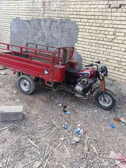 سلام عليكم عندي ستوت البيع مكاني الحسينية الراجدي ضيعاتاوراقها كفاله من السرقه سعر 850   ‏‪       ***********
