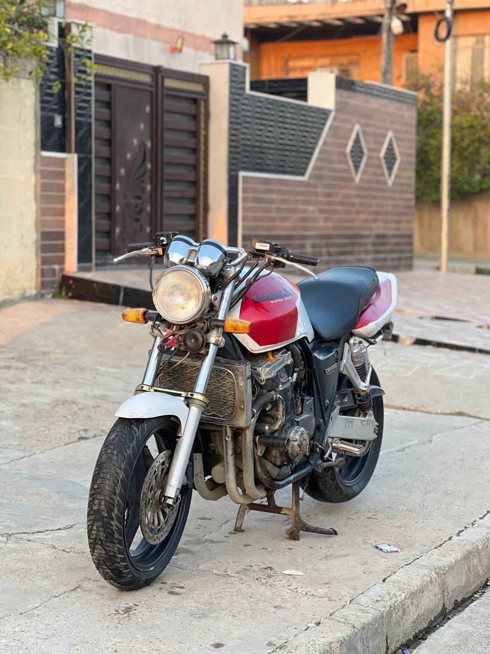 السلام عليكم ورحمة الله
ماطور سي بي الف  النضافه كدام العين 👀
كزوز رياضي صوتو صاجعه ⚠️
لون مميز 🤍❤️
كلك كلك كلك كلك
السعر خاصصص
رقمي بي واتس ***********
***********
ماسنجر مفتوح
