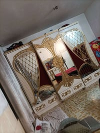 غرفه • للبيع • غرفه اخشاب