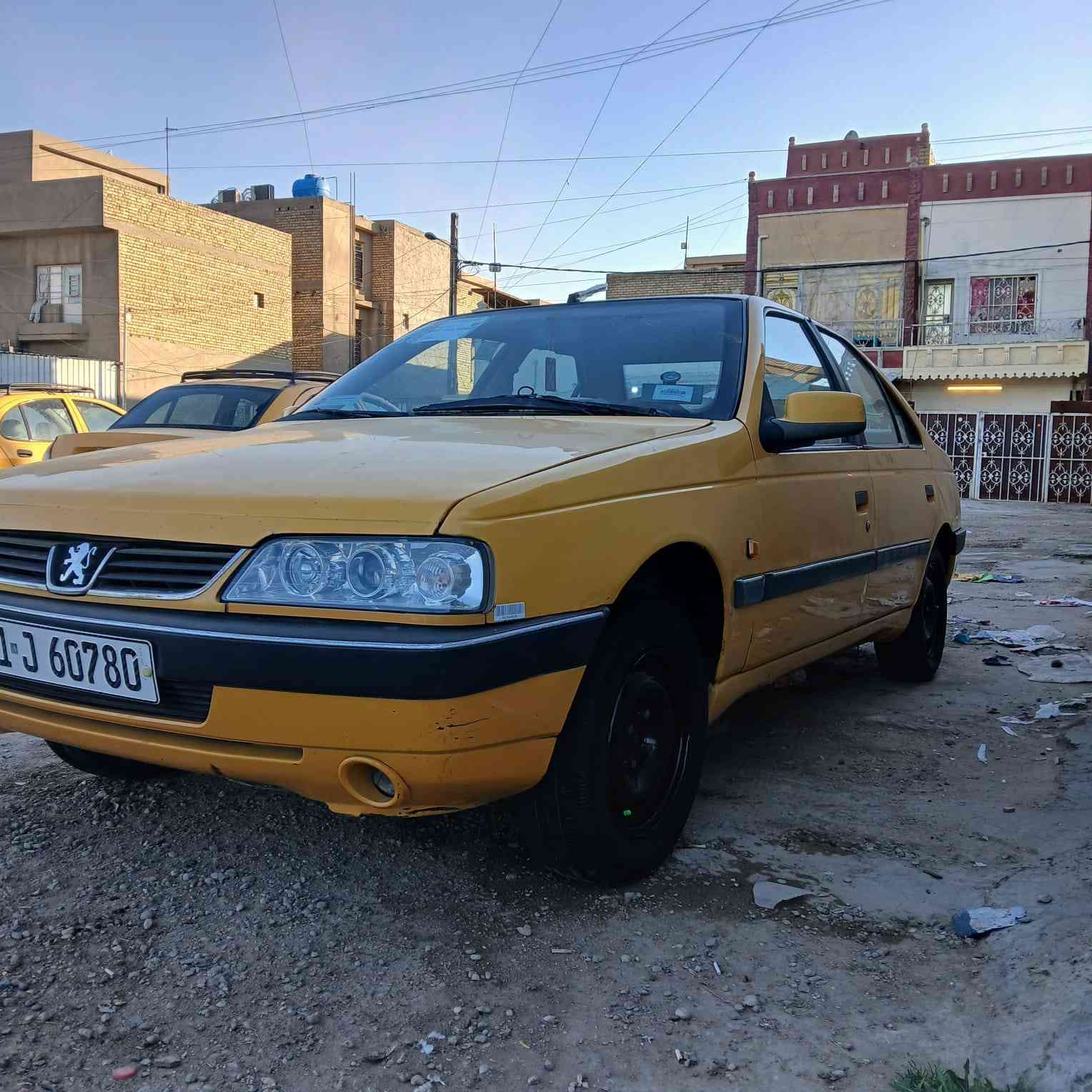 السلام عليكم بيجولميس مديل١٦ مكينه جديدة ولكير تبريدثلج تخم تاير داخل جديدبيهاطخه بلجاملغ الخلفي وصبغ كد شبرولباقي مكفول وابيع تحويل مروري ماكاتب عاديه السعر٤٤ وبيها مجال المكان بغدادالجديدة رقم *********** واني خادم
