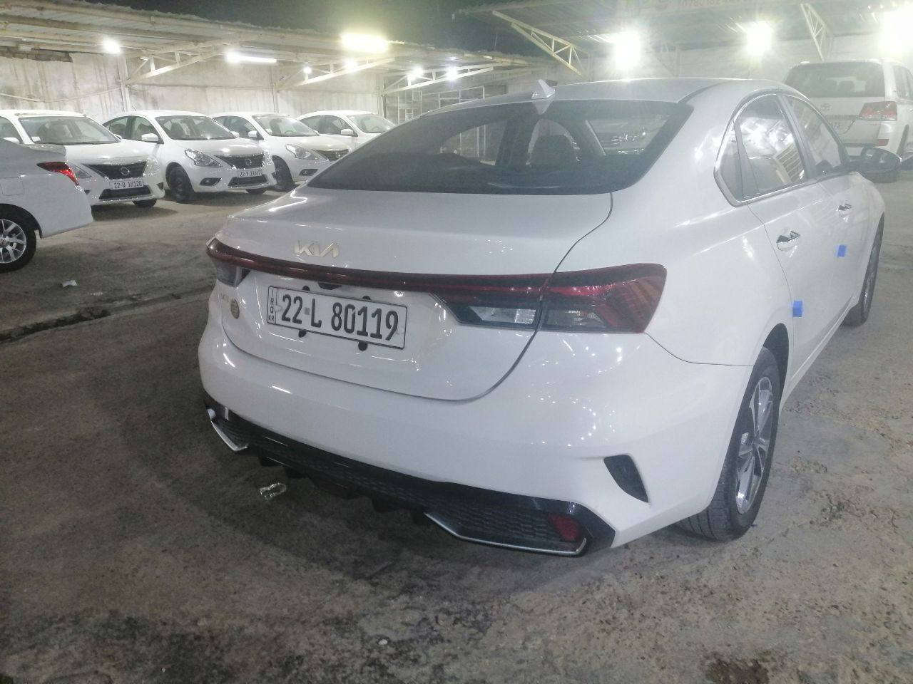 السلام عليكم
للبيع.كيا كي 3.موديل 22 بدون حادث رقم أربيل باسم شركة.المحرك 1500دوش تنفس طبيعي ماشية 50  ألف كيلومتر مواصفاتها معروفه كشنات جلد فتحه سقف ويل كروم لايتات لد. 
السعر 138 دبل نزول كلين تايتل
واتساب ***********.مكانها الكوفه المعاهد التقني
