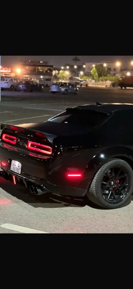 🔥 للبيع — Dodge Challenger 6.4 392 Shaker

للبيع دوج تشالنجر 6.4 392 Shaker، سيارة عضلات أمريكية حقيقية ومواصفات عالية، مناسبة للّي يعرف قيمة الـ Challenger ويبحث عن سيارة مميزة وقوية.

🚘 المواصفات:
• المحرك: HEMI V8
• السعة: 6.4 لتر / 392
• القوة: 485 حصان تقريباً
• العزم: 644 نيوتن متر تقريباً
• دفع خلفي RWD
• قير أوتوماتيك 
• فئة Shaker
• [لون اسود  ]
• [موديل 2022]
• [ماشية 40،000 كيلو ]
• [وارد امريكي ]
• [جاملغ وبنيد ]
• [اظافات لد لون احمر كزوز كورسا وتيزر 
• ⁠
السيارة نظيفة ومعتنى بيها وقوتها وأدائها معروفين، وصوت الـ V8 وحده قصة 🔥

📍 الموقع: [بغداد]
💰 السعر: [$25،500]
📞 للجادين فقط: [***********]

المعاينة خير دليل، والبيع عن قناعة.
