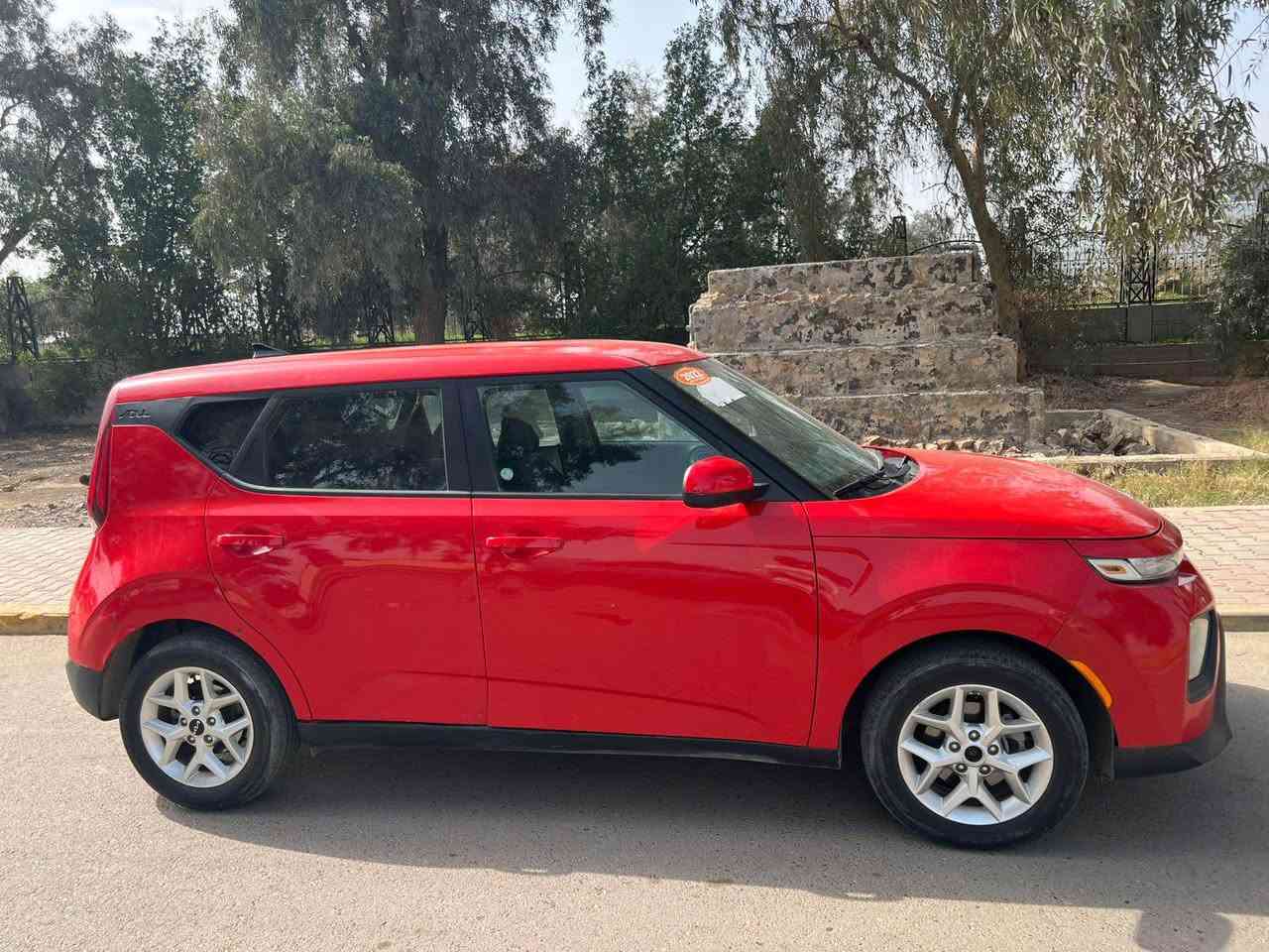 وارد امريكي 
ماشيه ٤٤
بيه ٣اصابع ب خشم البنيد 
وجاملغ مبدل وكلير باب السايق 
بدون دواخل 
سياره حلوه وجديده
مكاني بغداد مصفى الدورة للستفسار***********
السعر ١٤٢ وبيها مجال بسيط بغداد, العراق
