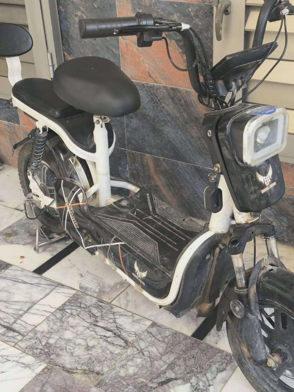 بايسكل شحن حجم 14
السعر 250الف


**إذا كنت صاحب هذا الإعلان وتريد حذفه لأي سبب، رجاءا أرسل رسالة إلى الدعم الفني**