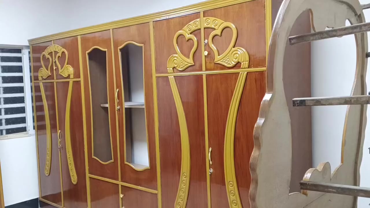 سلام عليكم غرفه ام سته طابقين نضافه نفس بصوره كامله صبغ قفاله يدات مرايات رش لمعه سعره 650 بي مجال للشراي مكاني نجف حي مكرمه قرب مركز وفاء تواصل خاص او على رقم ***********
