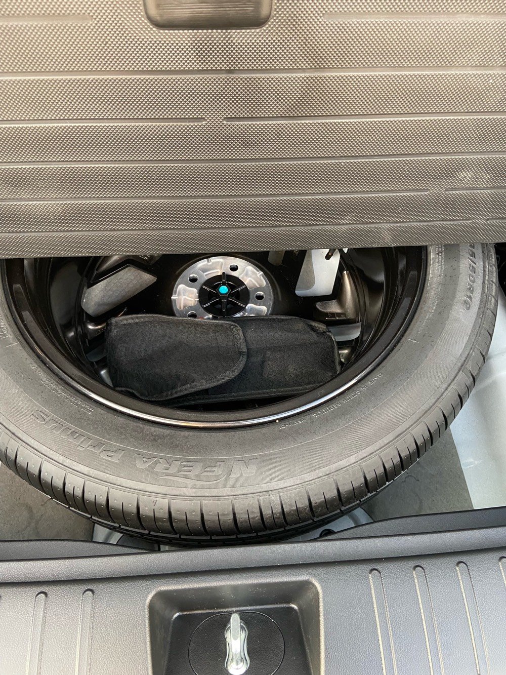 بغداد الدوره سياره توكلر توسان ٢٠٢٥فول مواصفات تبريد كشن باب كهرباء كرسين تشغيل. 
عن بعد سياره زيروو زيروو ماشيه ٢٠٠٠ بعدهه بريحه الزيرو وترابهه ممغسوله ضمان الاولى خمس سنوات 