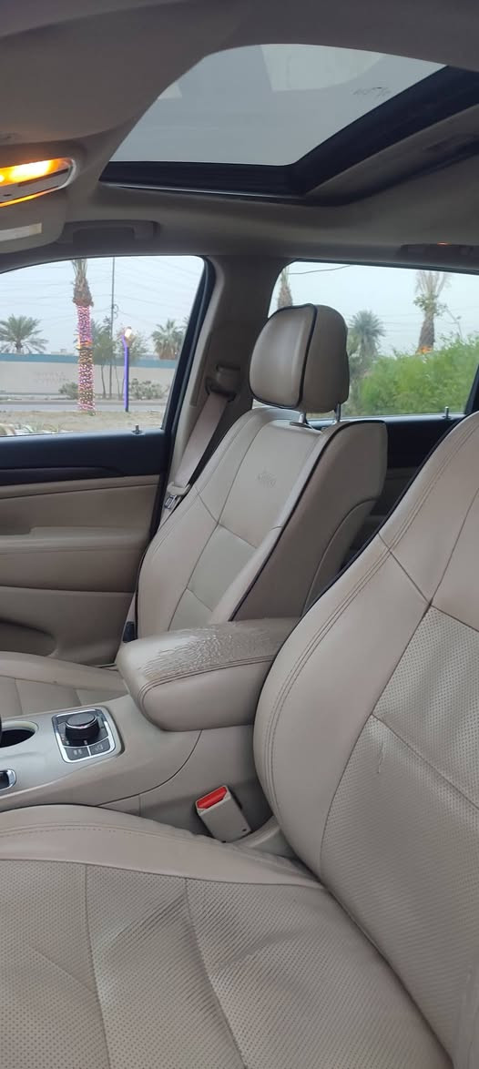 السلام عليكم
جيب لاريدو 2014 خليجي  ماشية 180 سيارة جاهزة بيها بارد بالقمارة وحالوب  مكانها بغداد حي الحسين السعر 190 وليها مجال للأتصال/***********
