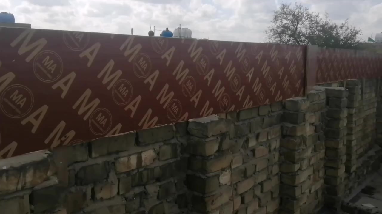 السلام عليكم / بلوك نوعيه زينه ضد المي جديد ونضيف لا بي كسر ولا بي شي كلش نضيف وجديد صارله اقل الشهر من منصوب  داير مال سطح كامل ارتفاع  40سـ  

قيم واخذهن كلهن
مكاني مدينه الصدر قرب سوق الكياره
***********
