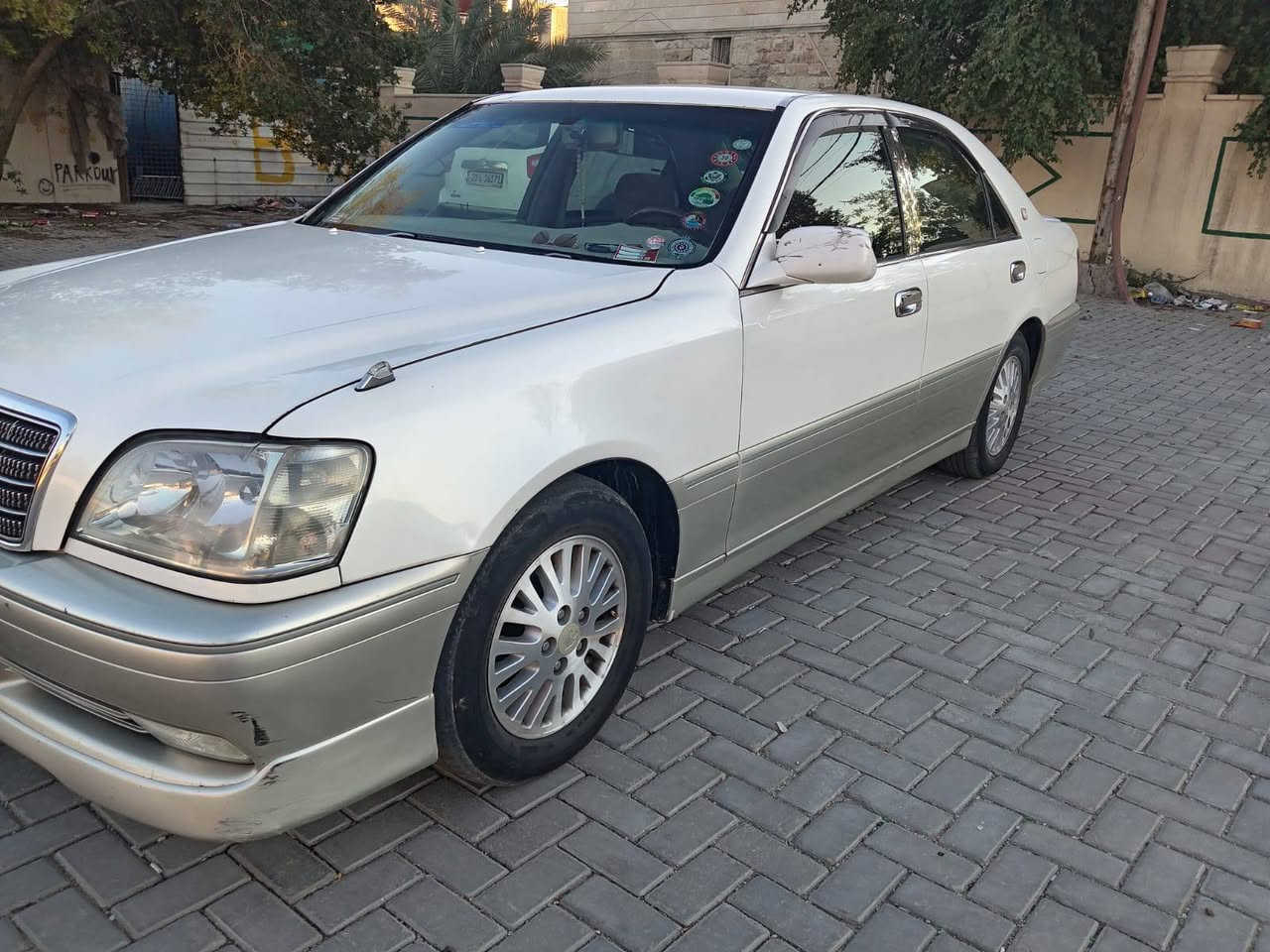 السلام عليكم للبيع أو مراوس حسب القناعه                          ملكه كراون موديل 2002                                   كرستال اصل                                                         كشن كهرباء                                                  محركD4  الكبير                                                  ثلاثة دكم                                                         برده خلفيه                                                        رادار امامي                                                       كير محرك مكفولة                                              تخم تاير جديد                                                   رقم سليمانية تحويل ثاني يوم رقم الدولي                    السياره اصوليه                                                مكفولة من الكص والضريه ونقل جثه                          مكان بغداد العامريه                                            السعر 150بيه مجال                               ***********

