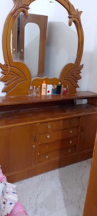 ميز مرايه • نجاره