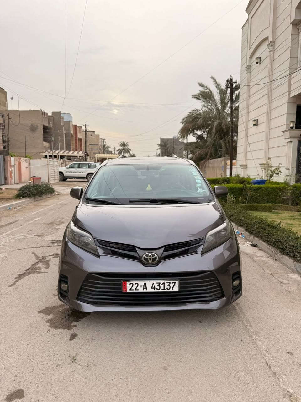 تويوتا سينا 2016
السياره جديده او حلوه 

بيها قطعه صبغ بنيد فقط 

كراسي كهرباء 🔴 

فتحه 🔴 

بصمه🔴 

تدفئه كشنات 🔴 

شاشه 

كامره 

حساسات 

وبعد بيها هواي موصفات 

السياره عليها منضومه غاز جديده 🔴🔴

ورقمها خط 🔴🔴🔴 

مكانها بغداد الامين 

السعر ١٧٨ وبيها شي بسيط ماكو هيج سعر ابد 

***********
