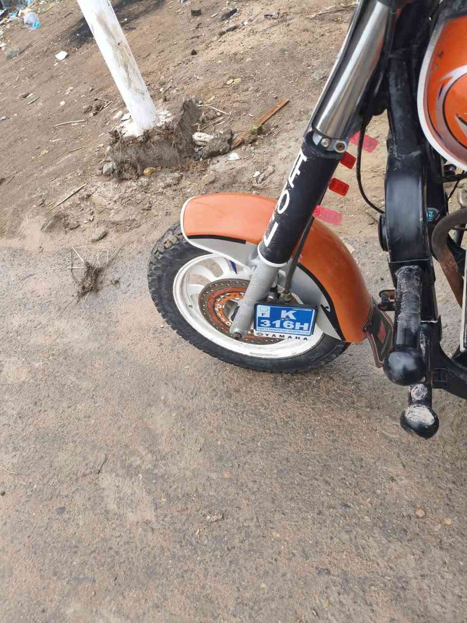 السلام عليكم سدر سوته لبيع صار شهر من شادهن بس رید شد مال فرس وريد بيعهم دبلات وناسه والبطالة ول سعر ٨٠ الاستفسار عل رقم
GIF

***********
