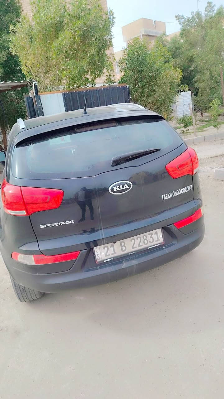 سلام عليكم ورحمة الله وبركاته سبورتج موديل 2015 خليجي بيهة هذني كم قطعه والي شراي يجي يفحص سونار تحياتي والي يحب يتصل هذا الرقم *********** والسعر 133 وبيهة مجال قليل
