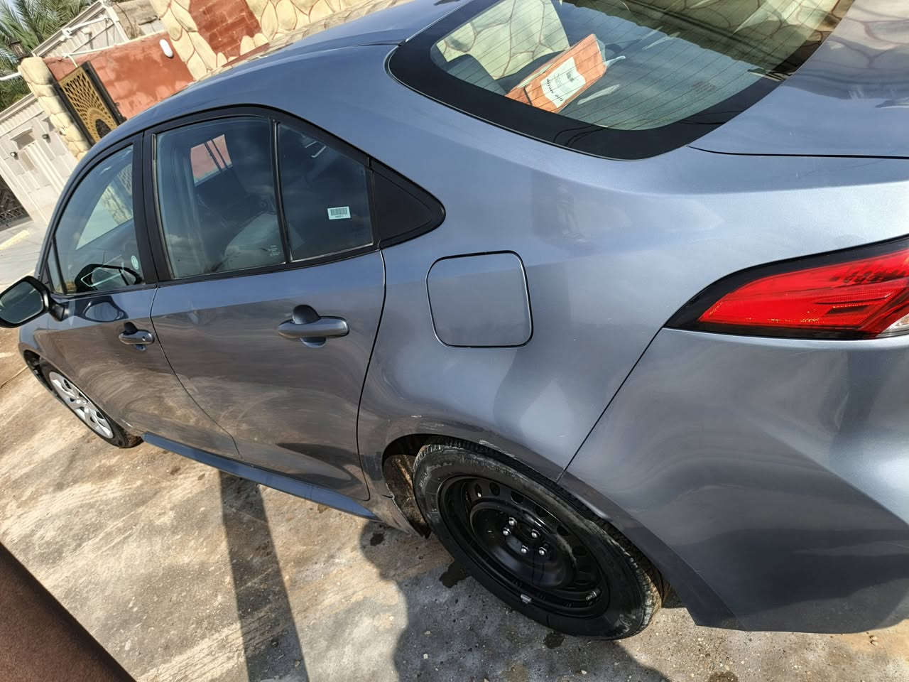 السلام عليكم
كورلا للبيع موديل 2023 / LE
ماشيه 45 حادثها صاير زاويه الايت السكن غراضها بلاديه 
مصلحه ع بارد بس الصندوك مبدل السعر 145 
للاستفسار ***********
