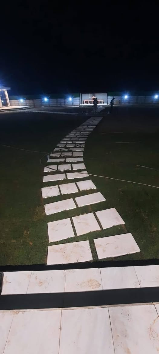 •اللّـہ̣̥ مصلي عله محمد والي محمد رجعنه وياكم بتصميم الحدايق وتجهيز المزارع بحداث الديكورات وايظن عمل الشوايات بشكال وحجام الاستفسار الاتصال عله الرقم ‏‪0786 838 9957‬‏
