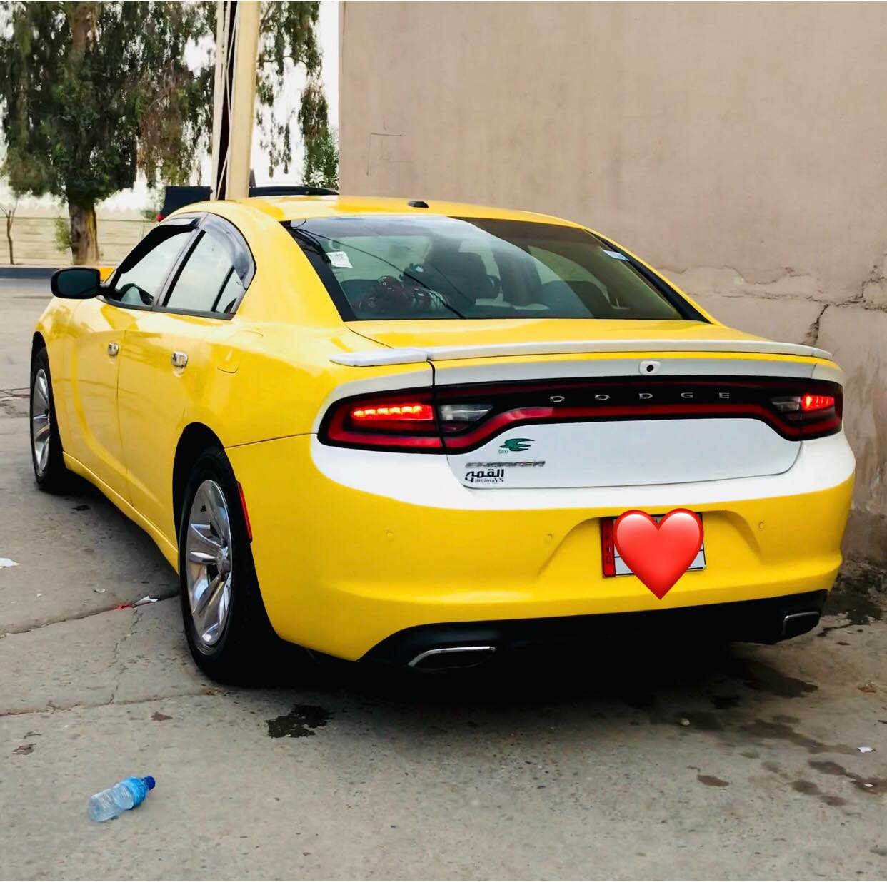 السلام عليكم جارجرللبيع محرك 3600موديل 2015 فول مواصفات ماعدى التنته رقم بغداد السيارة مكفوله كفاله عامه ضررها  فقط شبر بجاملغ الخلفي مال السايق سياره تدفئه بلكشنات داخل نضيف  مكاني الموصل ويل 18 السعر اتصل ودلل ***********
