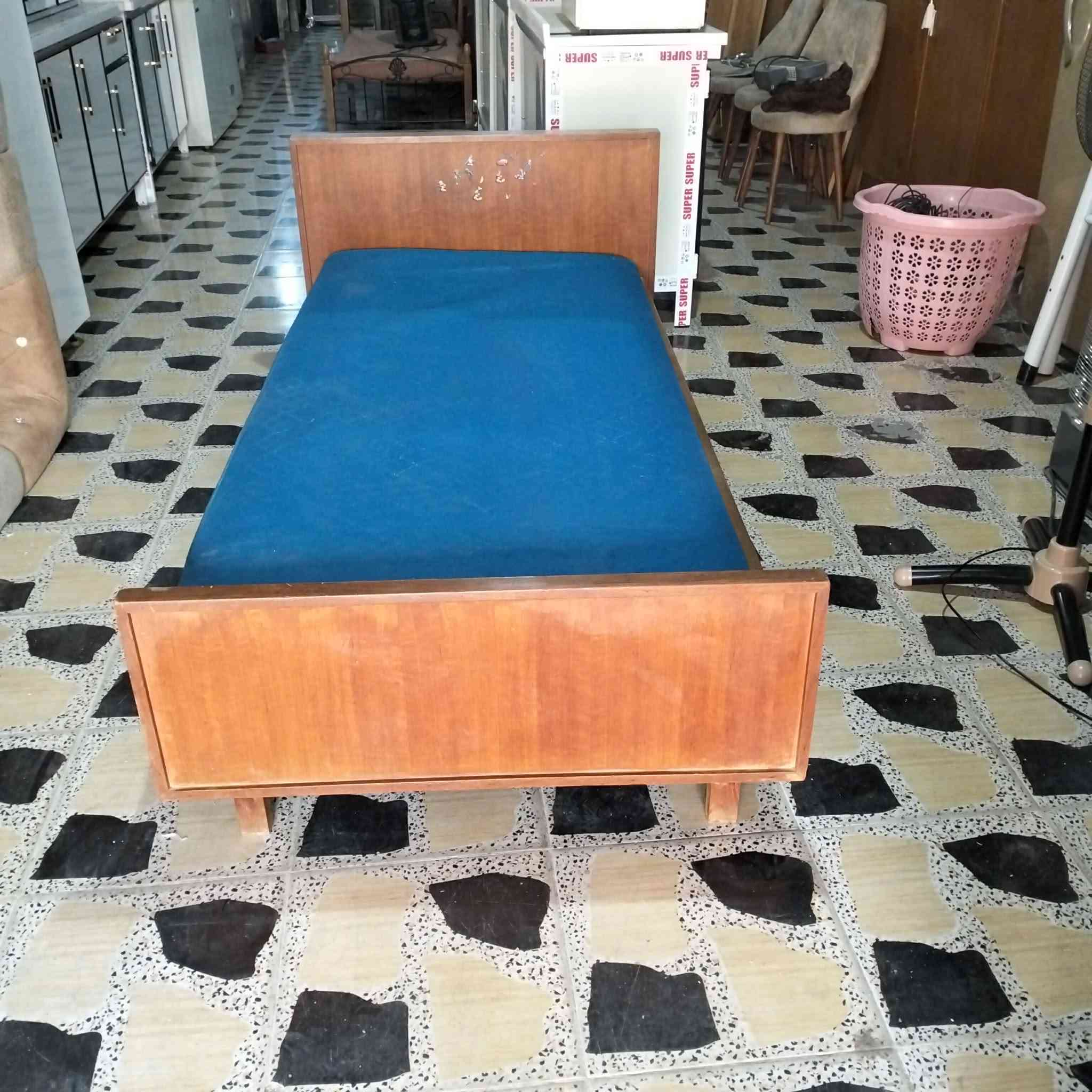 السلام عليكم مجموعة غراض للبيع كلش نضيفه داخل كركوك فقط اي استفسار خاص


**إذا كنت صاحب هذا الإعلان وتريد حذفه لأي سبب، رجاءا أرسل رسالة إلى الدعم الفني**