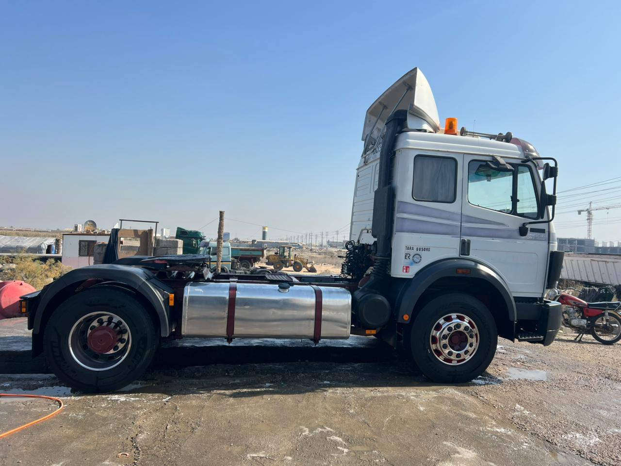 سلام عليكم اخواني
البي كرواتي مديل ٩١
مكينه ٣٥
كير ١٥٥ كهربائي
رقم انكليزي ٣ لوحات مربوطه
٣دناكير
مكان السياره ناصريه
*********** مكلف بالنشر
