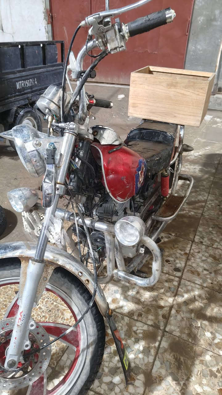 السلام عليكم دراجه جوندا للبيع
 موديل 2019   رقم سنويه بسمي 
نظيفه شوفت عينك 
كهربائات كله شغاله 
المكينه بس الكلجات مبداله 
عنواني نجف
السعر مليون وبيه مجال قليل


**إذا كنت صاحب هذا الإعلان وتريد حذفه لأي سبب، رجاءا أرسل رسالة إلى الدعم الفني**