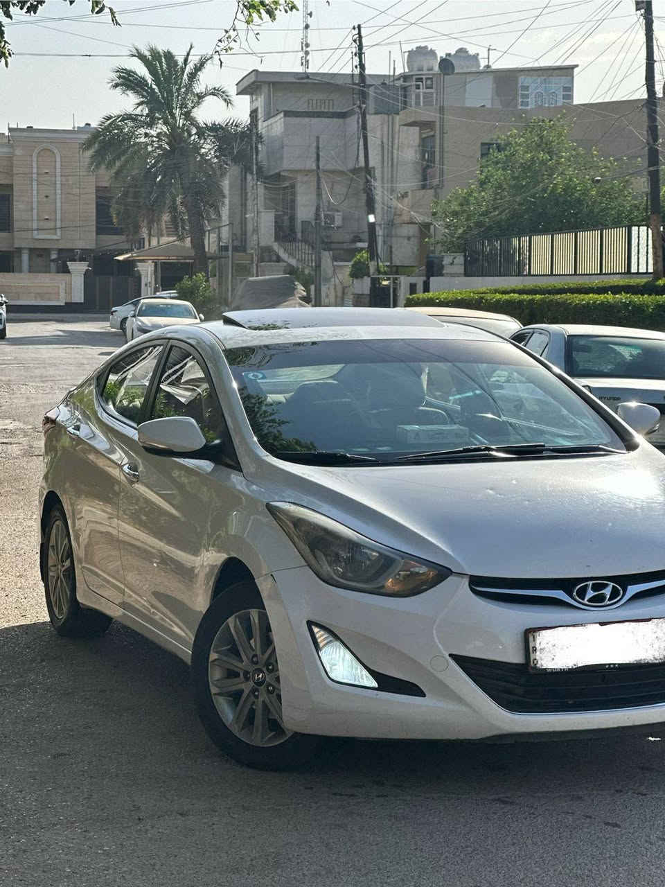السلام عليكم 
النترا 2015 خليجيه 
ماشية 167
مكينه 1800 دوش
مكفوله فقط بارد 
المواصفات 
سلايت طكتين 
شاشه كامرة دواره
تحكمات سيترن 
داخل صاج 
مكان السيارة بغداد 
السعر 125 بيها مجال 
رقم الهاتف *********** بغداد, العراق

