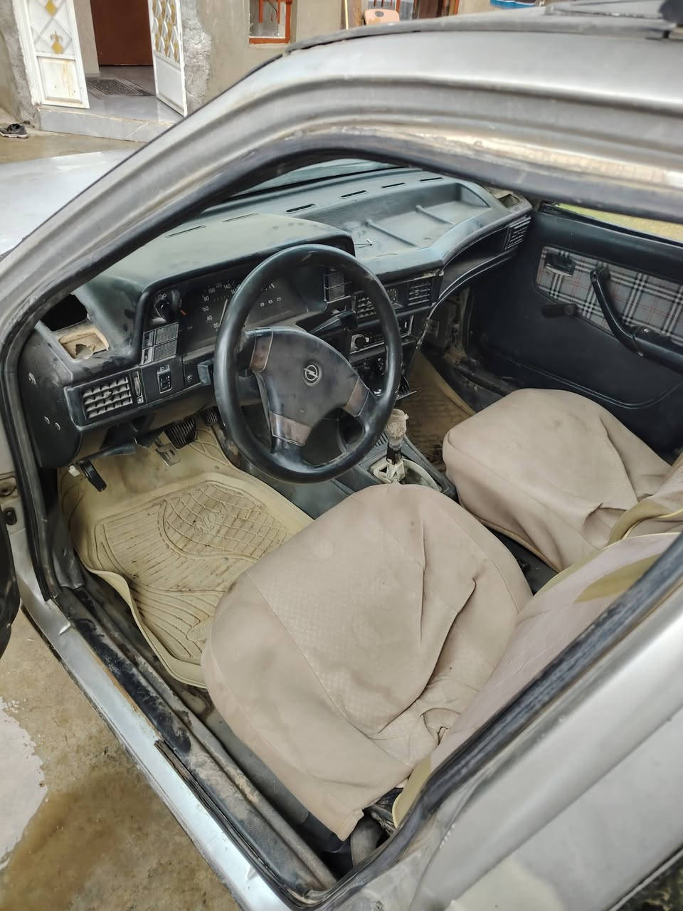 السلام عليكم للبيع كاديت شرط التحويل وكاله السعر ١٥ الاستفسار ***********
