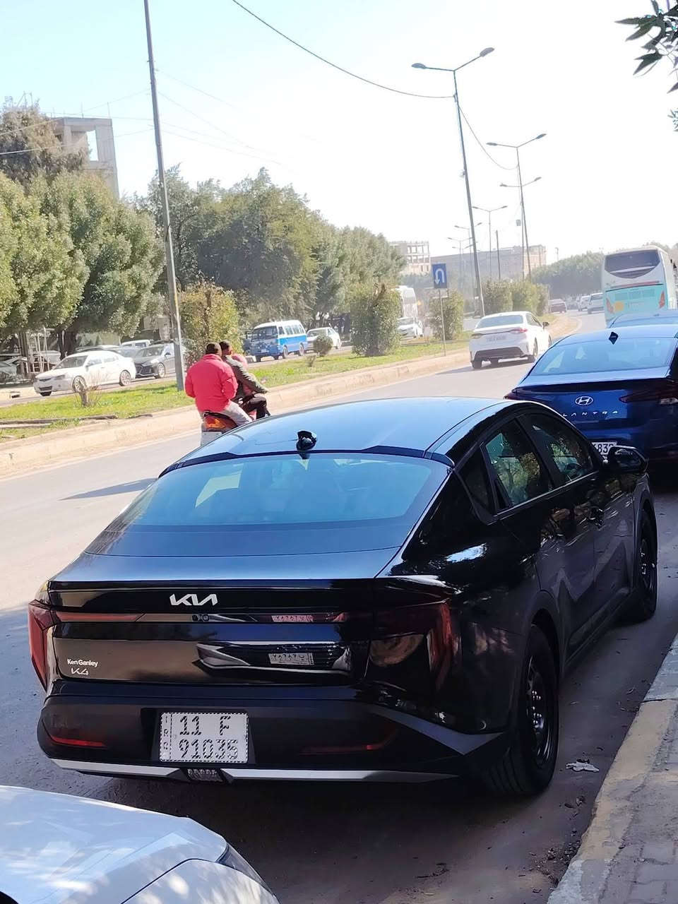 السلام عليكم
للبيع kia k4 2025 
محرك 2.0
عداد المسافه 1800 كليو
رقم بغداد 
المواصفات ( تشغيل عن بعد ، تشغيل بصمه ، دخول بصمه وجنطه بصمه ، اشاره ترحيب عند الاقتراب ، فتح جنطه السياره عند الاقتراب ، اوتو هولد ، سايد بريك بصمه ، تحديد مسار ورادار امامي ومثبت سرعه ، اناره داخليه لمس ، شاشه متصله وبعد هواي مواصفات )
حادث السياره تبديل جاملغ فقط ورشه صبغ على كد شبرين مو اكثر 
السعر ١70  
العنوان بغداد الدوره 
للتواصل على الرقم *********** وبي وتساب
