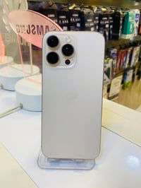 آيفون ١٦ برو ماكس • ٢٥٦ • بطارية ٩٧٪