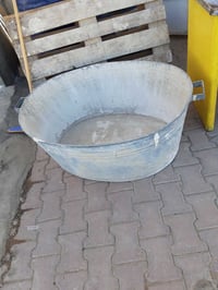 متاح حوض حديد  يرهم  لاغراض البناء  ويرهم لتبريد الماء والعصائر   سعر ...