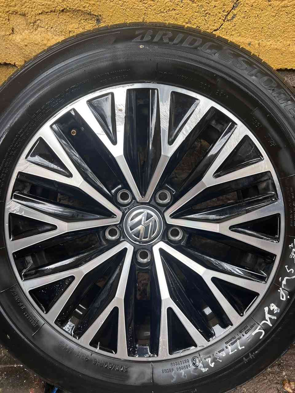 السلام عليكم طخم جيتا اصلي مع شرط الفحص كلش جديد رايده 3 ورقات ***********
