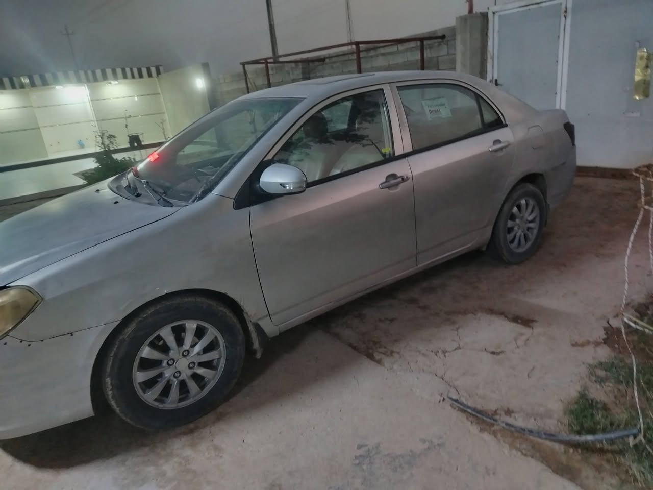 السلام عليكم عندي بي واي دي مؤديل ٢٠١٢ رقم بغداد انكليزي سنويه مججدده هزه جديده سياره جاهزه ماناقصه برغي سياره بحاله جيده السعر ٤٥ وبيهه مجال العنوان واسط الزبيديه ***********، *********** كير اوته ماتيك كير ومحرك وصدر وكهرباءيات وتخم تاير كله جديد المكينه قبل شهر شديتهه حاويه فول مواصفات فتحه بصمه بصمه أبواب اشاير مري شاشه كامرا اشاره ترحيب
