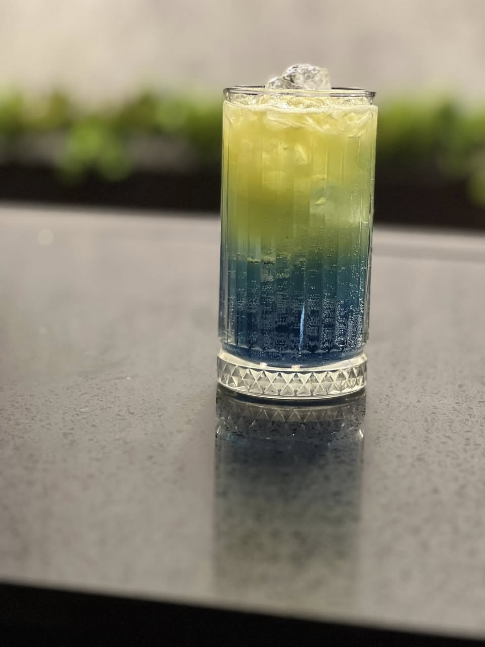 سلام عليكم
مساعد بارستا متغرغ العمل 
من ناحية المشاريب الاطالية مضبطهن بل اكمل وكذالك ل سموذيات و ميلك شيك كذالك مختمة بكملة و عندي خبرك بس بسيطة بل v60 و شيف حلويات اجهز كيك برواونيز مفن كيك و جيشز كيك و كوكيز موس كيك سان بستيان  
 رقمي :***********
