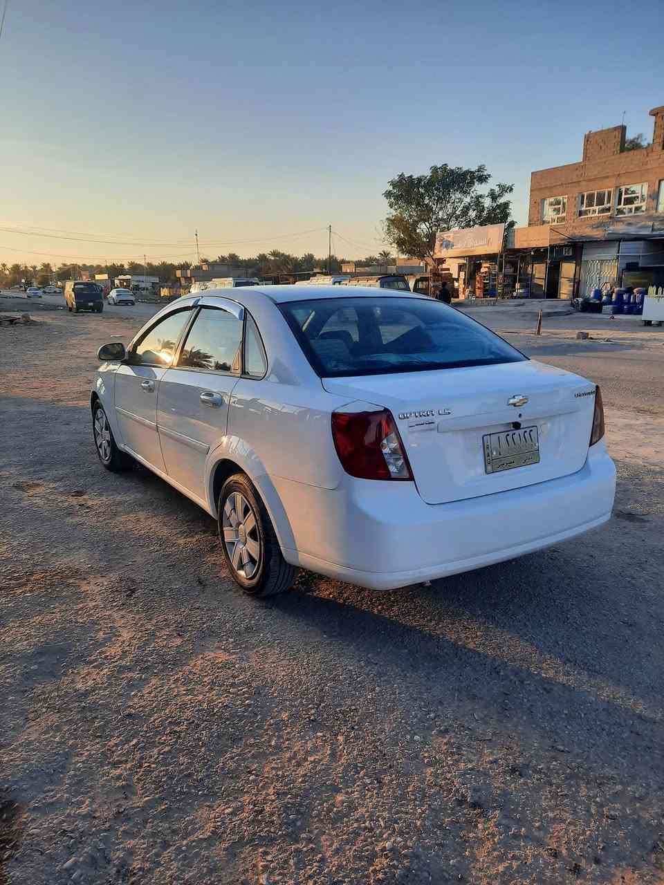 سلام عليكم
للبيع فقط 
اوبترا 11
السيارة نضيفه كير ومحرك مكفول وجديد الكهربائية شغاله 
صدر أمامي خلفي جديد 
تخم تاير جديد 
السنوية جديدة 
العنوان ديالى الوجيهية 
السعر 80 وبي مجال غير متواجد على الفيس 
الاتصال على 
***********
***********
